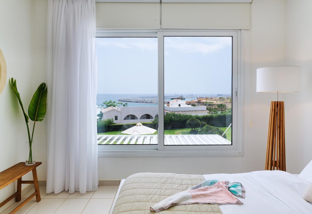 Sirena Solis Elevated Coastal Living Above Sirena Bay