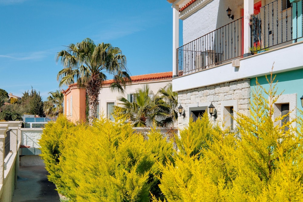Duplex Villa w Balcony 5 min to Beach in Alacati view 3