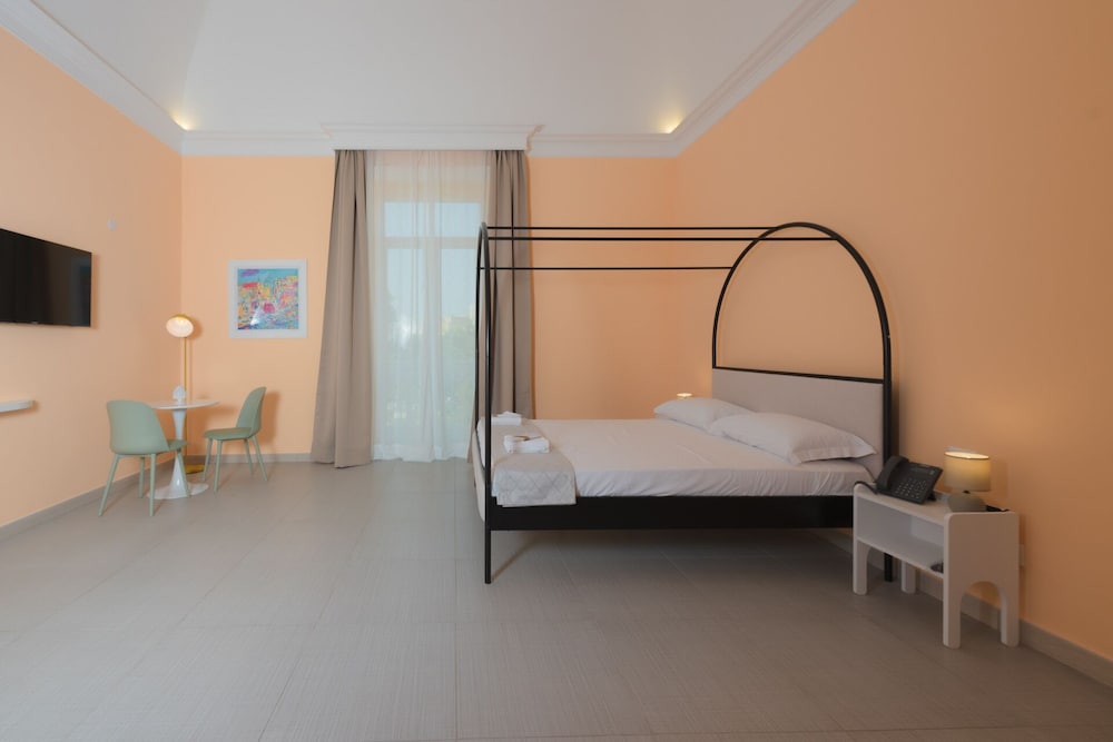 Aria Rooms