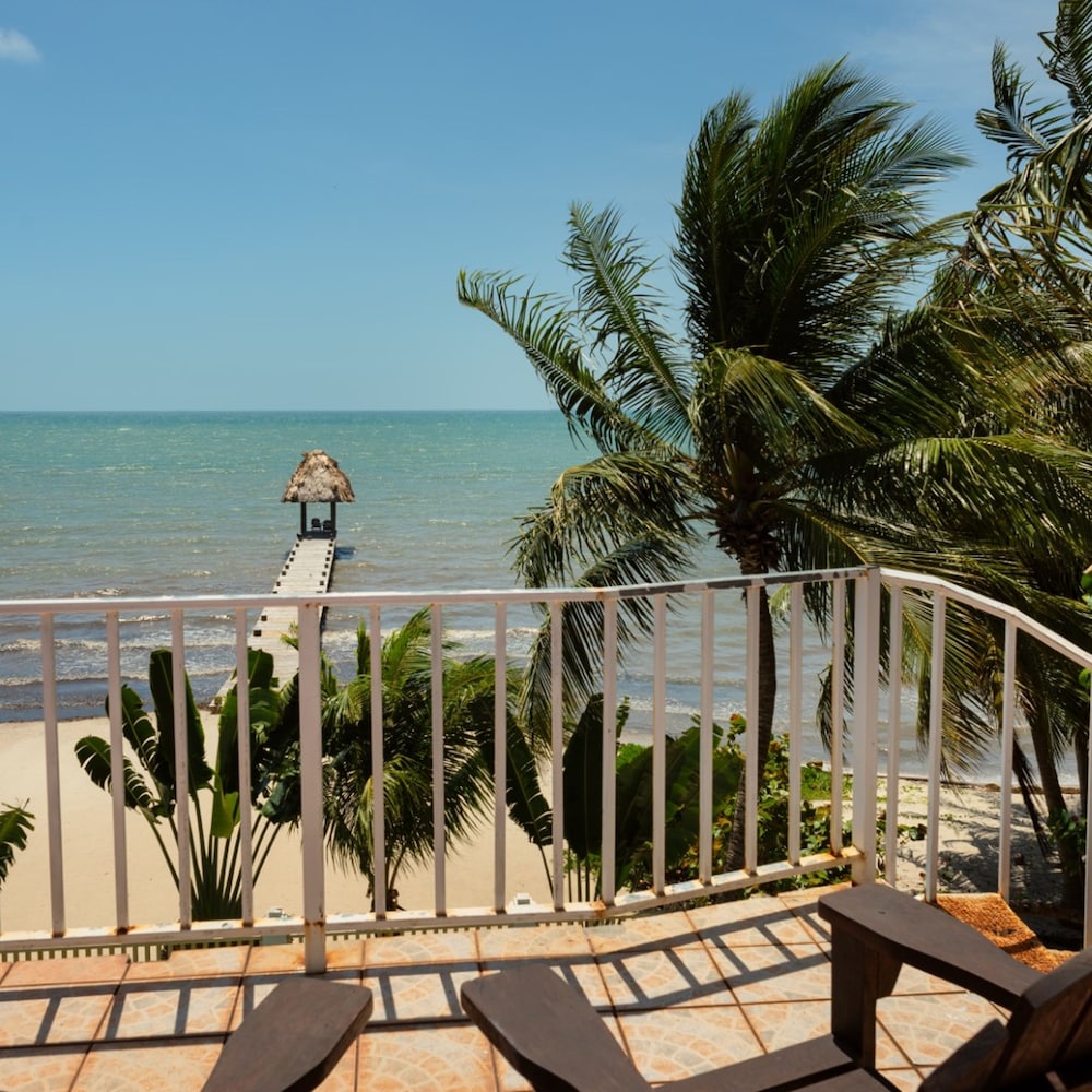 Villa Mission Bay in Belize City