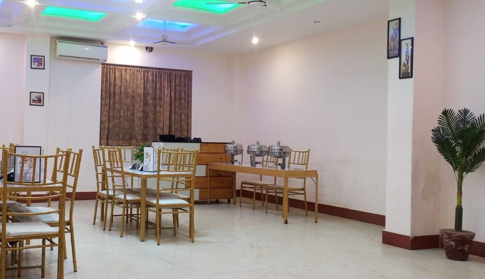 Airport Amenda Hotel