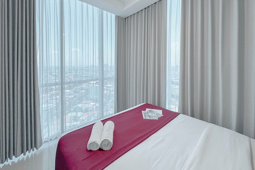 Combined Grey Toned 2Br Apartment At The City Square Surabaya