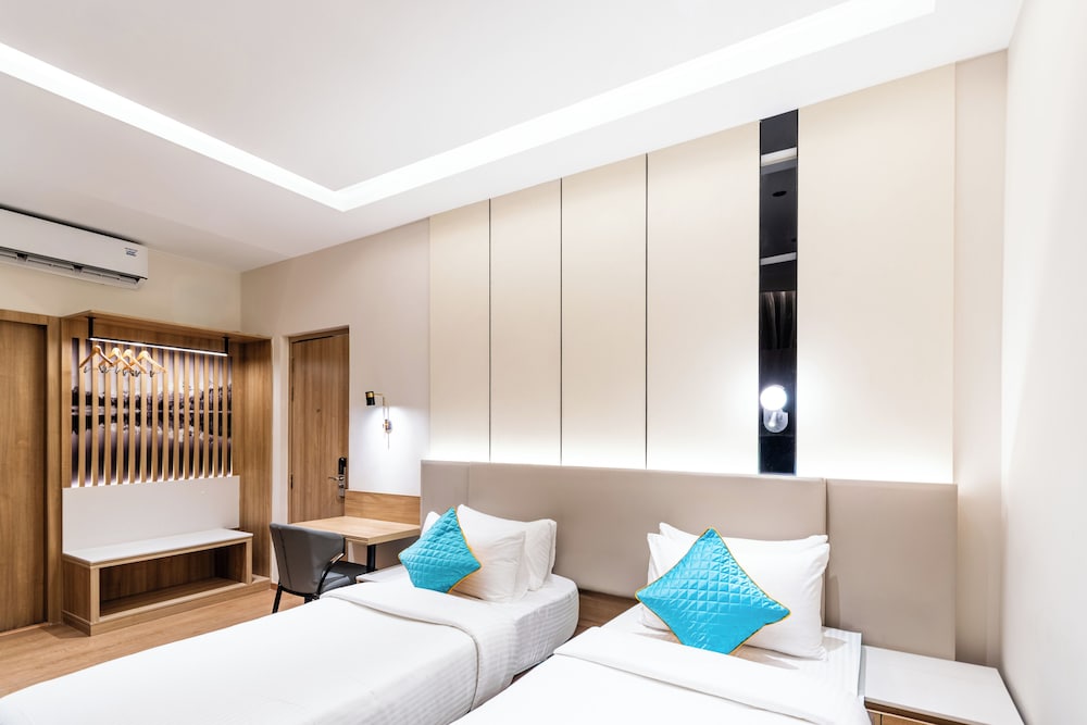 Hotel Lenexa By Bestinn Leisure