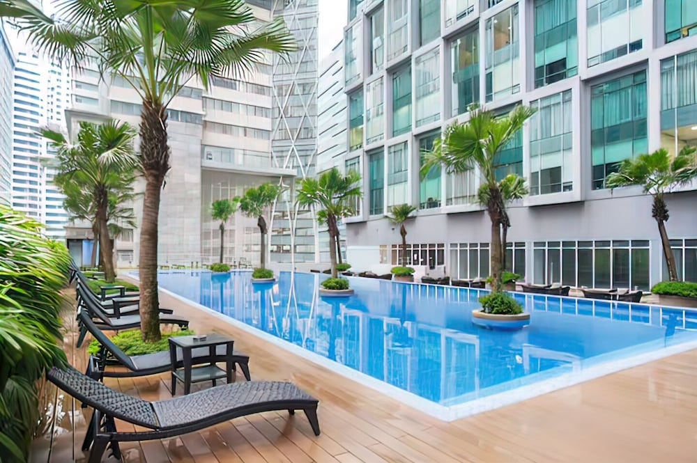 SOHO Suites KLCC by Emily in Town