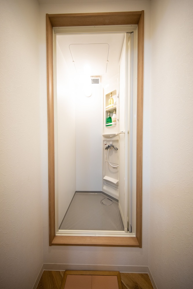 Ten to Ten Hostel