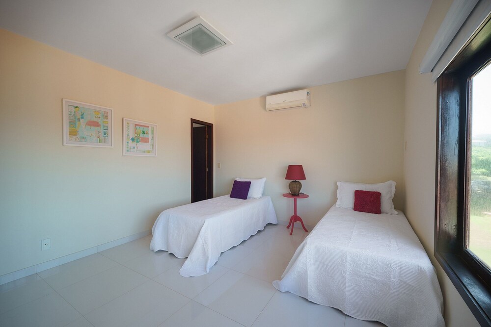 Bz60 Casa em condomínio pé na areia