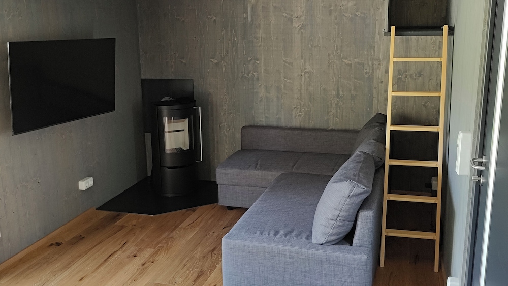 TinyHousebeiDresden unser größtes winziges Häuschen für bis zu 7 Personen, Kaminofen, große Terrasse - Nähe Sächsische Schweiz