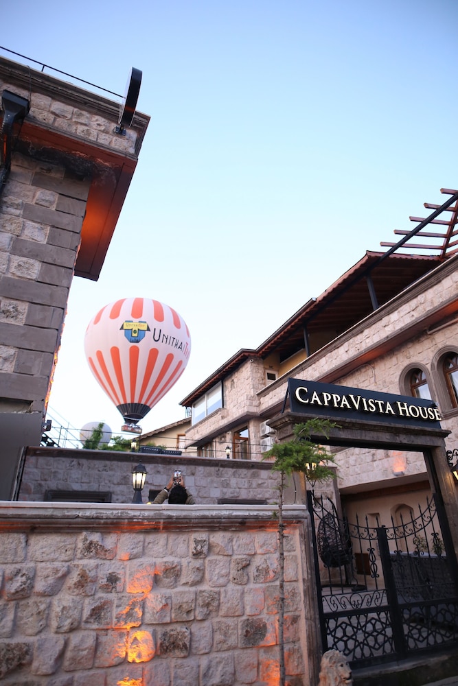 Capavista Cave House