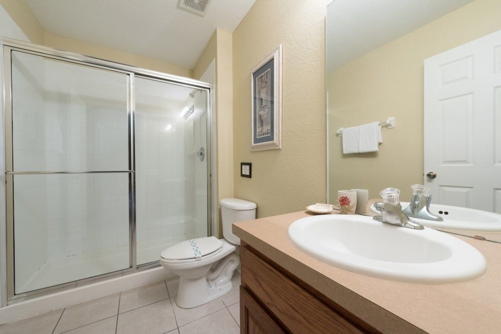 7BR Pool Home Emerald Island by SHV-8409