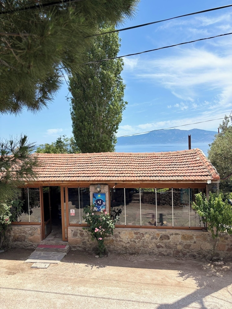 Assos Gül pansiyon