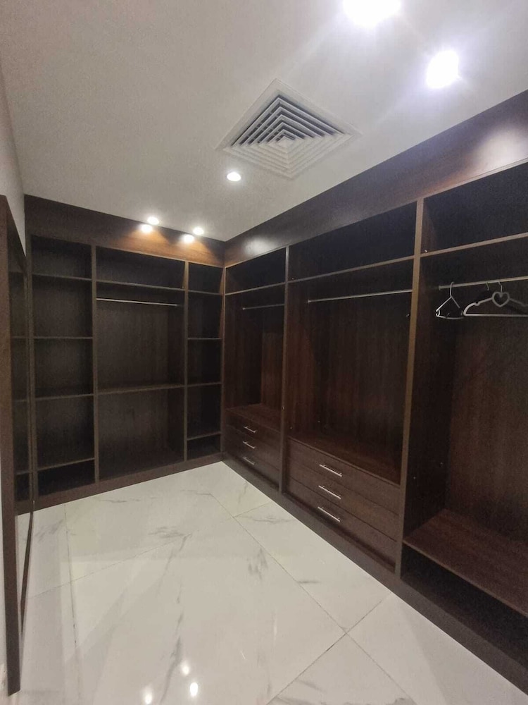 Hometel Khozama Jed