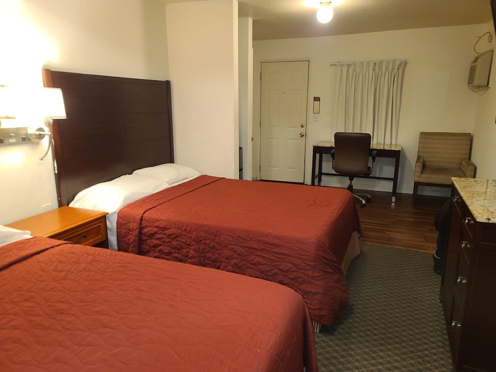 Bigfoot Motel
