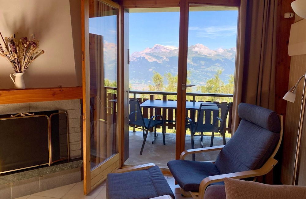 Apartment in Veysonnaz Near Ski Lift