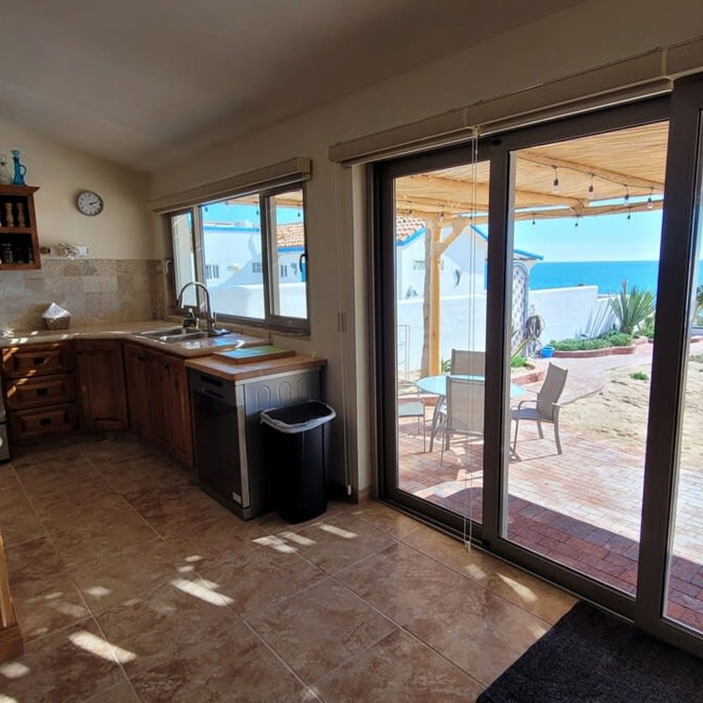 Casa Evita 3 Bedroom Beachfront Home