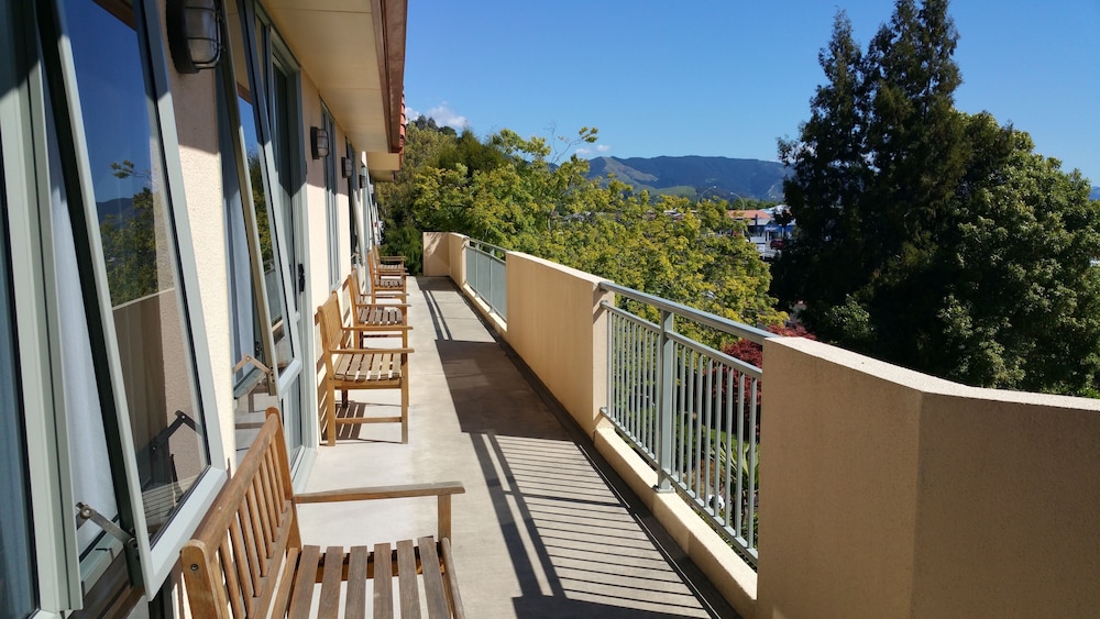 Abelia Motor Lodge view 5