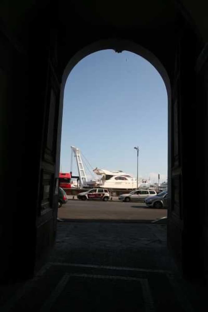 B&B Dimora Caracciolo