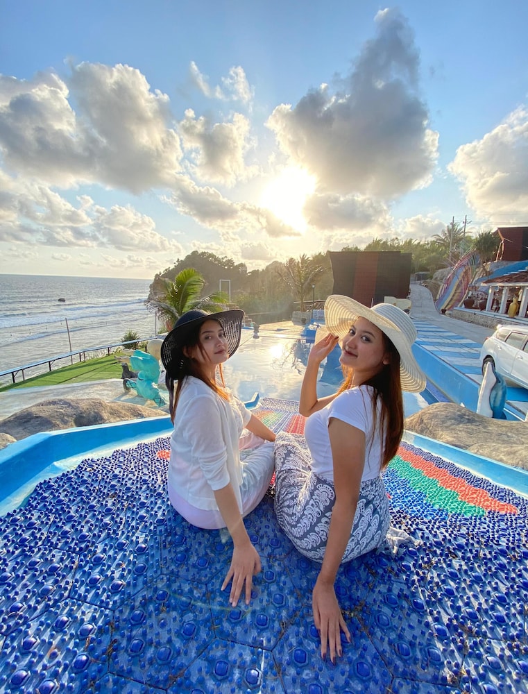 OSANNA BEACH RESORT