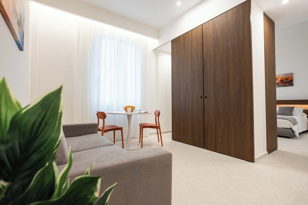 Nora's Suites