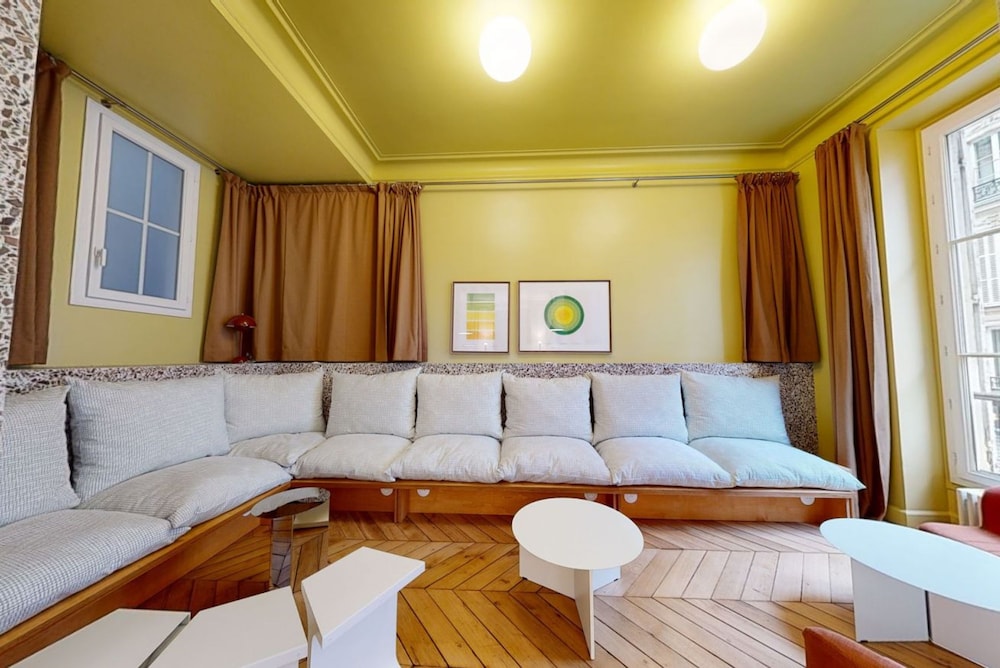 Altido Pleasant 1-bed Flat w Shared Courtyard