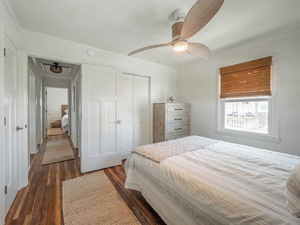 Little Bird by Topsail Realty