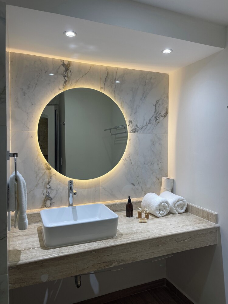 OvaCancun Apartments