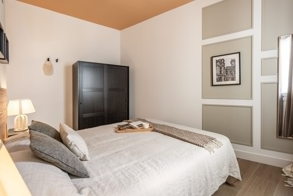 Orusco - 2 Bedrooms in Chamber