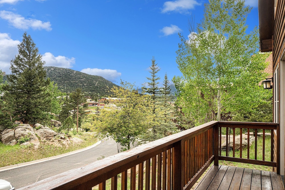 Solitude Eagle 5 - Estes Park 2 Bedroom Condo by RedAwning - Property Image 13