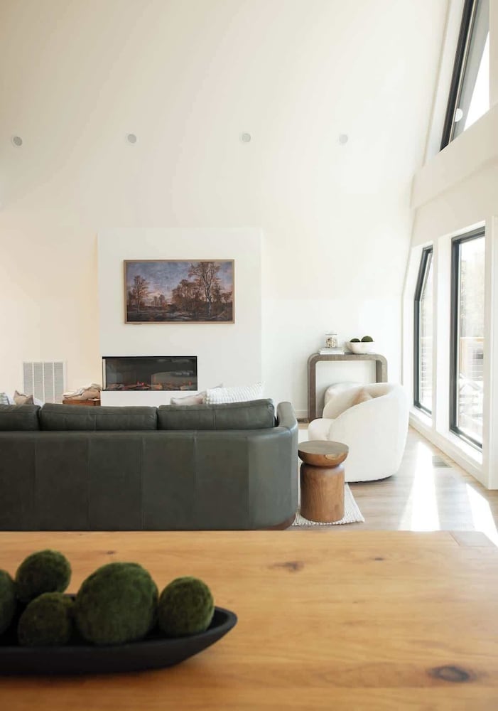 Afton Peak in Faber With 5 Bedrooms and 3 5 Bathrooms