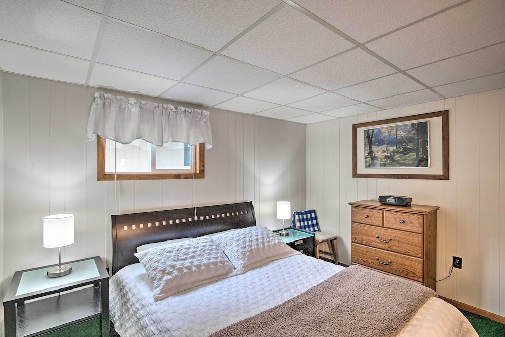 National City Cottage w/ Patio, Steps to Lake! view 2