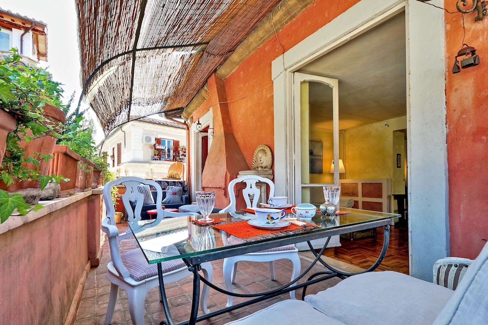 Montevecchio - WR Apartments