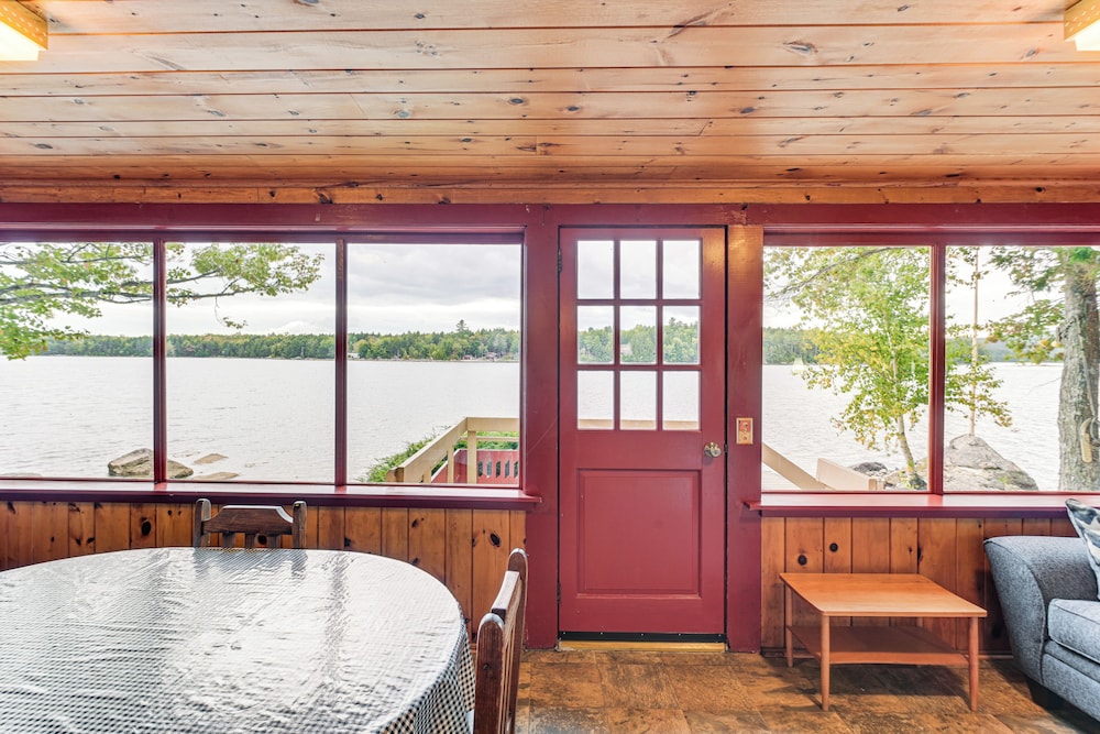 Dock, Beach, Views: Rustic Green Lake Cottage