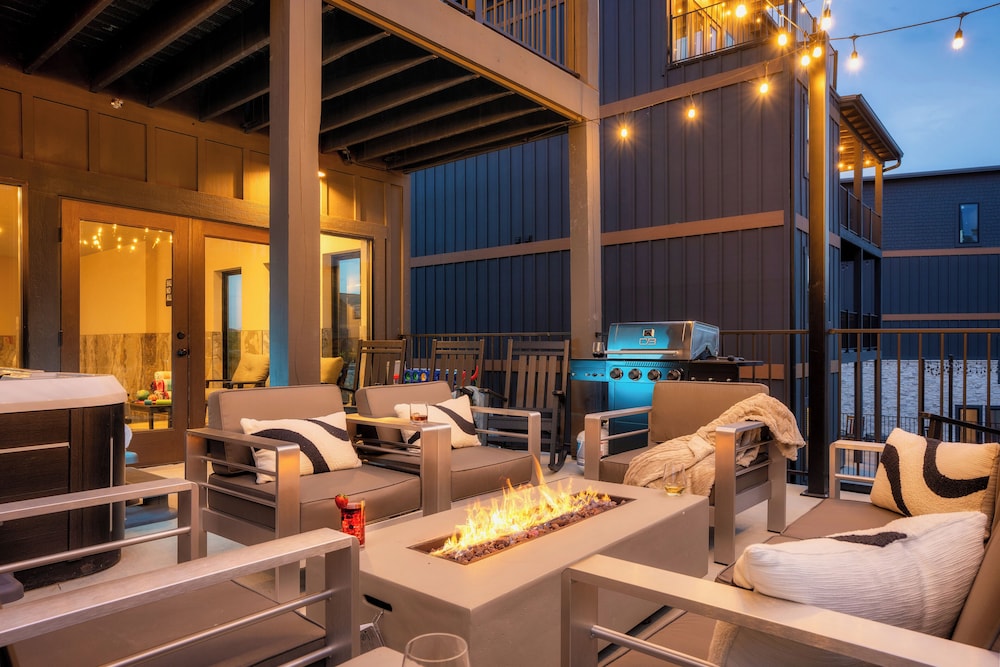 Star Gazer Luxury Rooftop Cabin