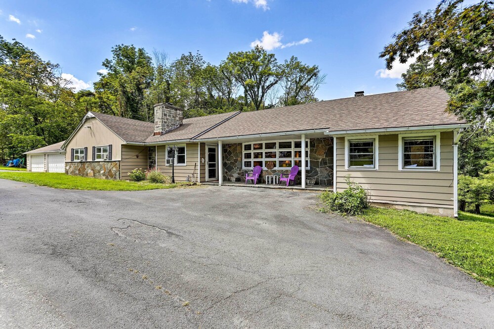 Wawayanda House on 62 Acres - Multiple Fireplaces! view 5