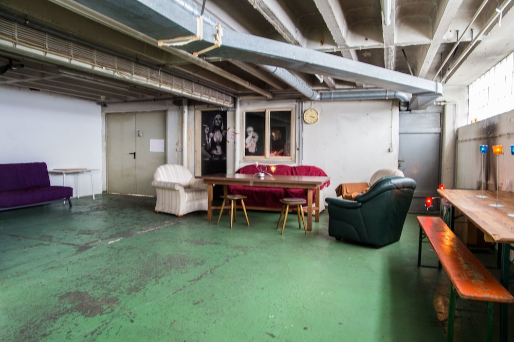 meeting & event spaces