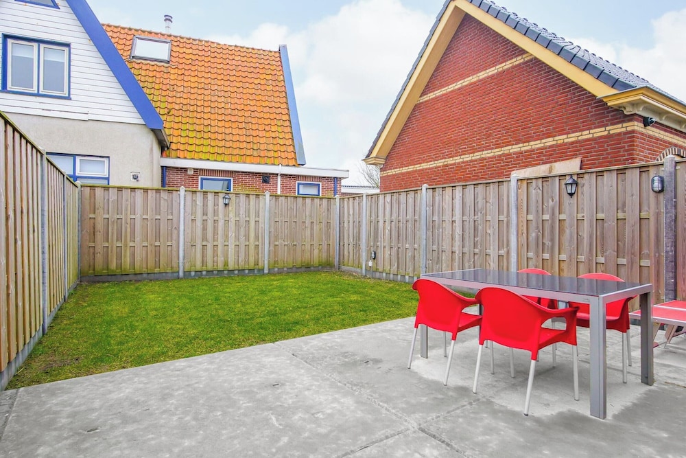 Spacious 22 Persons Holiday Home in Callantsoog