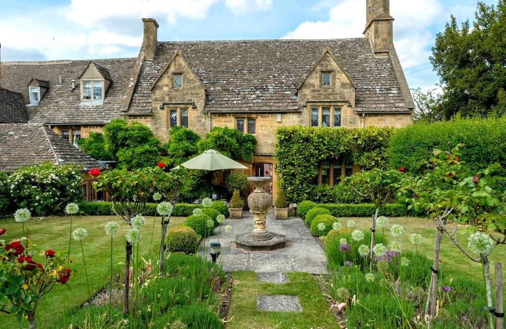 Little Gables