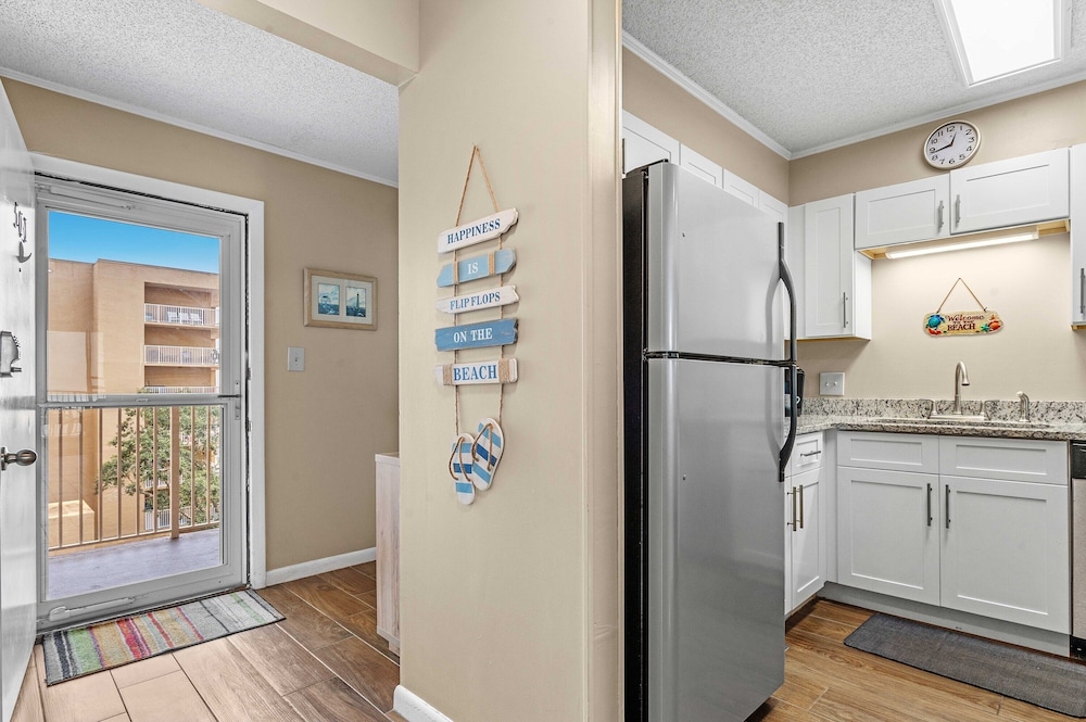 Compass Point 503