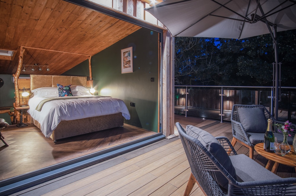 Tawny Lodge - 1 Bedroom - Blossom Farm view 4