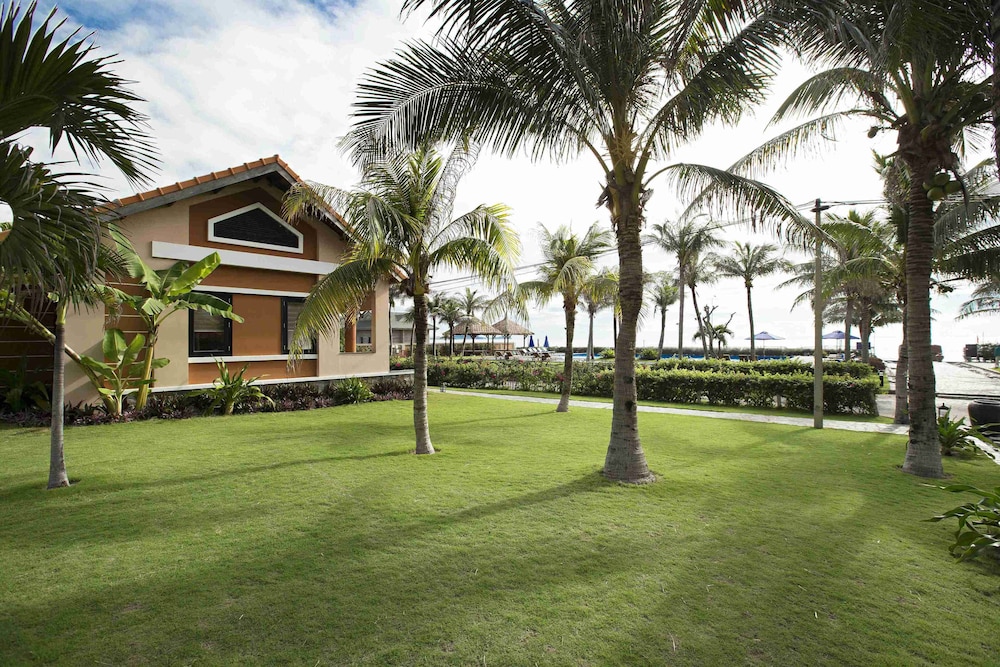 Blue Bay Mui Ne Resort & Spa