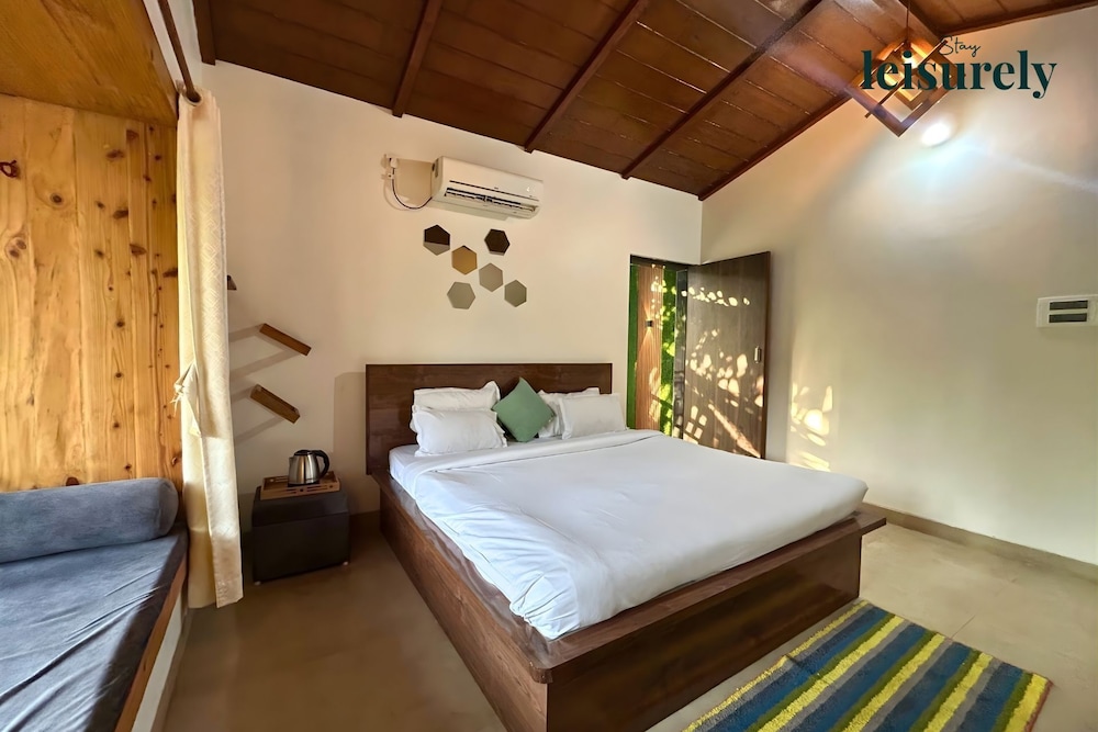 Stay Leisurely Blue Leaf 3BHK Alibaug