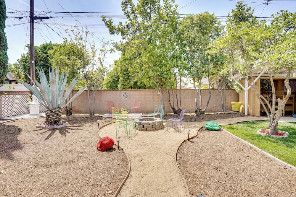 12 Mi to Dtwn LA: Family Home w/ Patio + Yard!