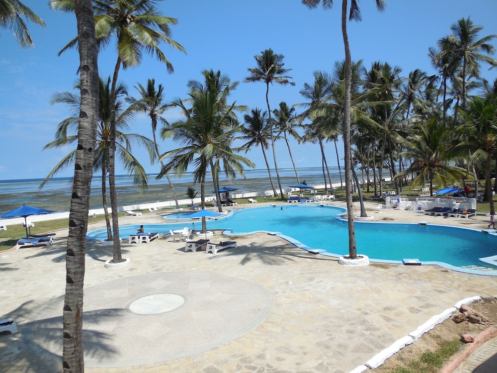 Sun N Sand Beach Resort