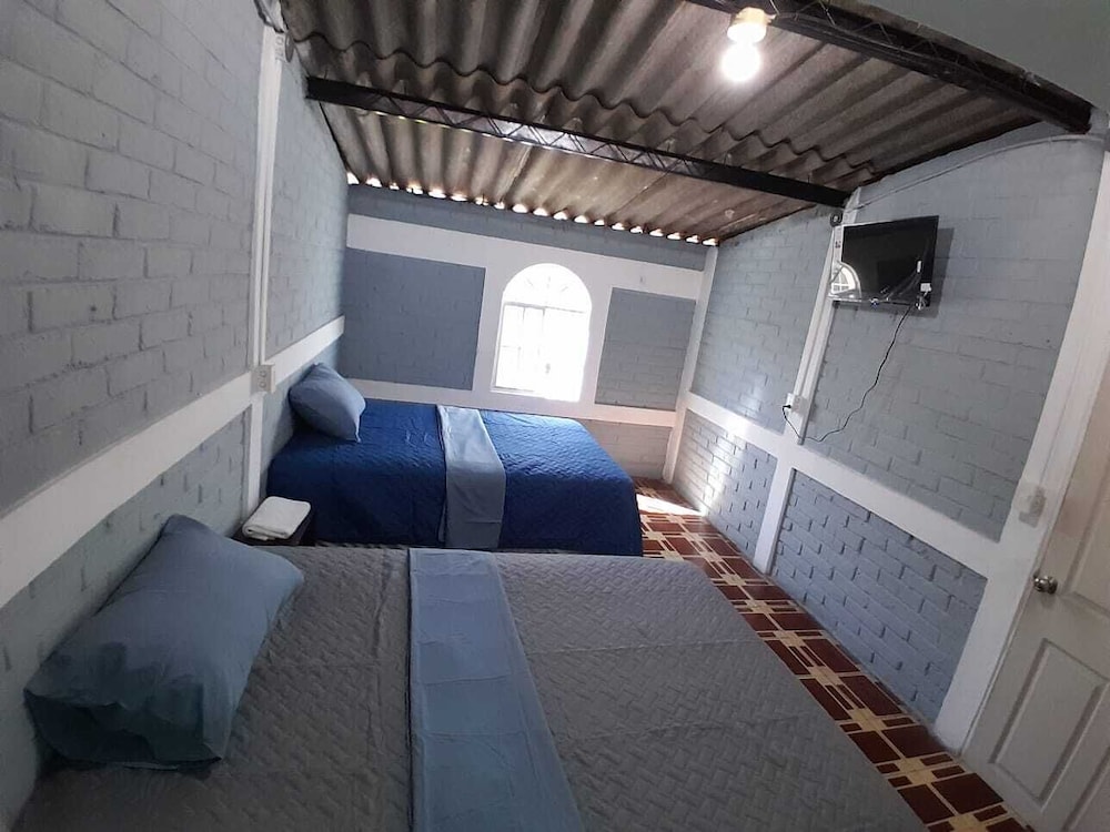 HOSTAL VENEZUELA view 4