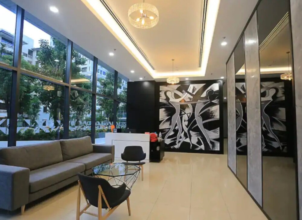 Magnificent 3 Bedroom Luxury Suite photo 4