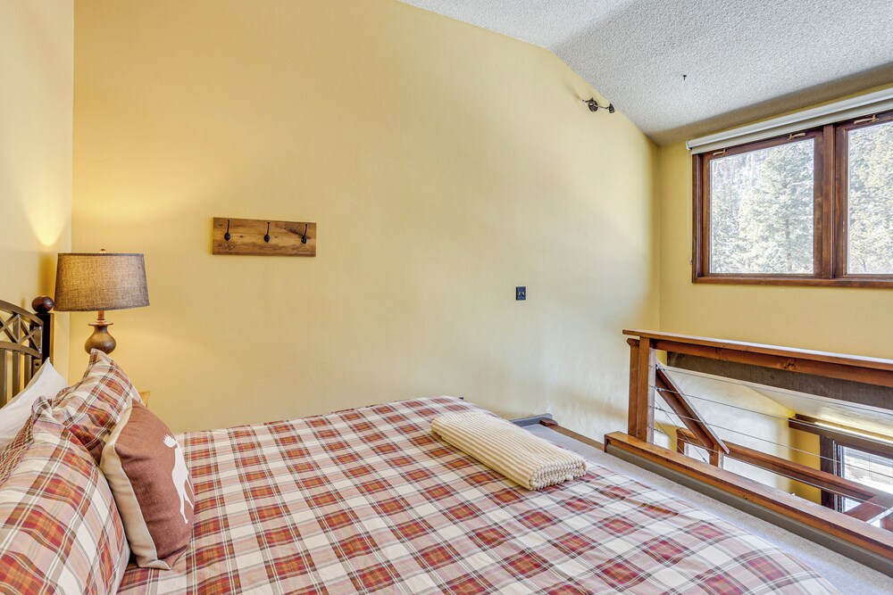 Mtn-view Gem in Durango w/ Community Perks