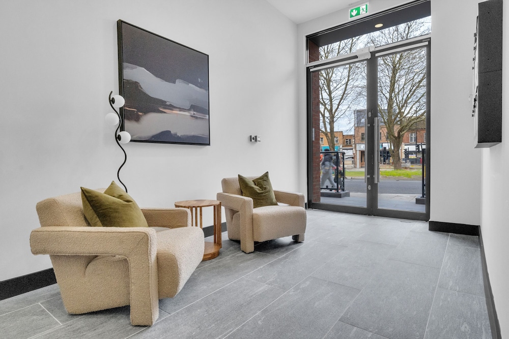 homely - North London Penthouse Finchley