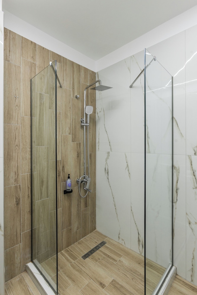 Noima Luxury Suites