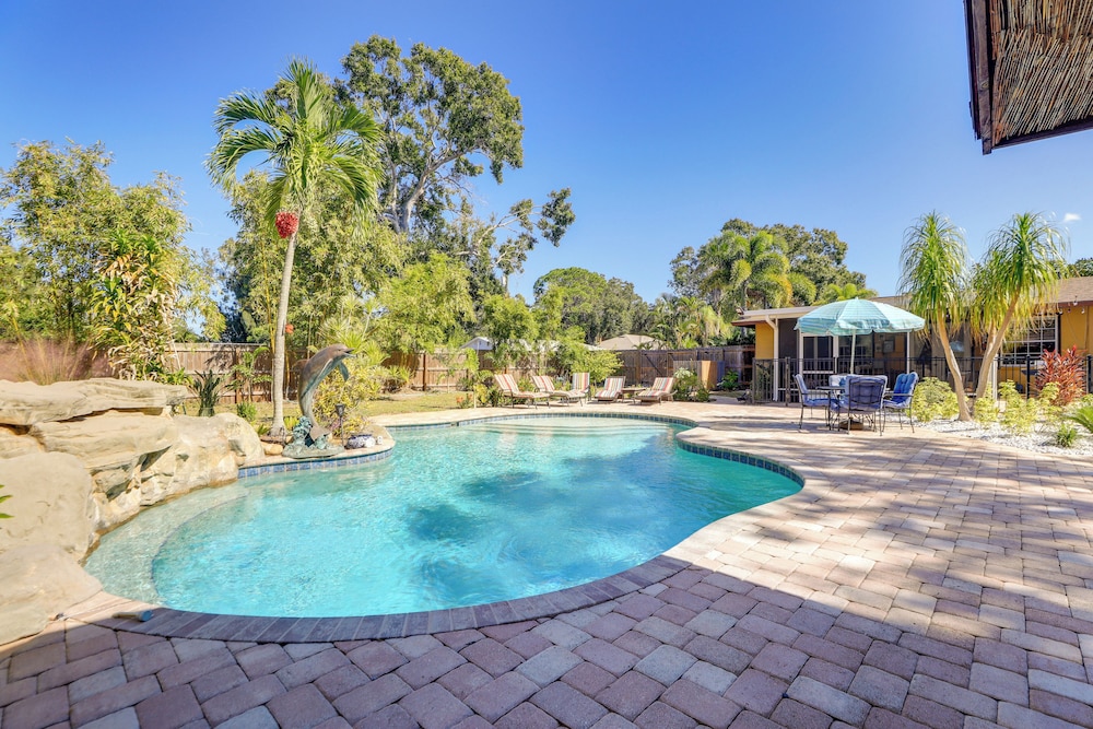 Sarasota Getaway w/ Private Pool & Backyard Oasis!
