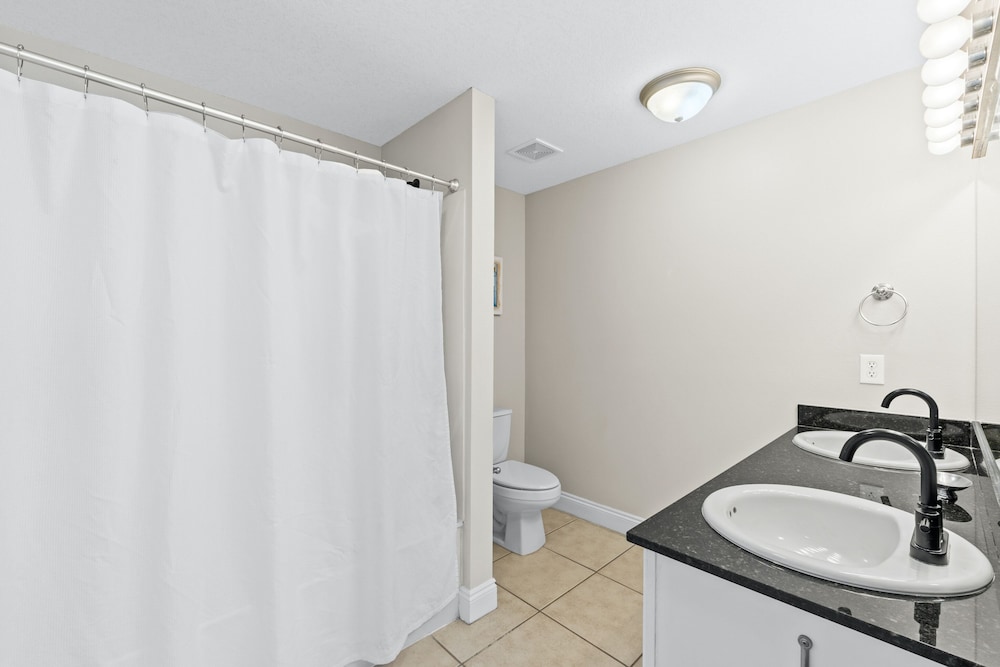 Calypso Beach Resort by Panhandle Getaways