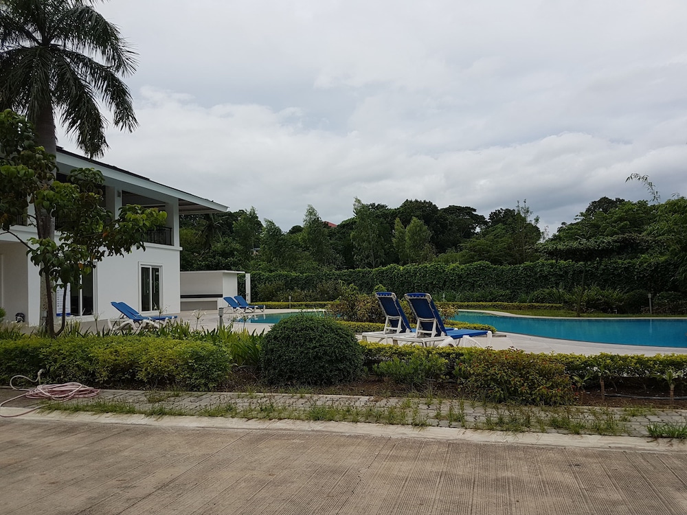 3 Bedroom Home at Batangas City Philippines Pontefino